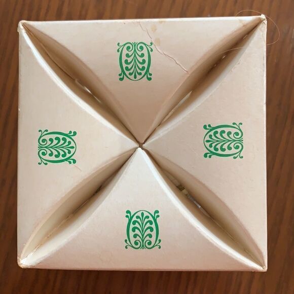 Vtg Holiday Greetings “Early Winter” white satin Christmas tree ornament - Picture 4 of 4